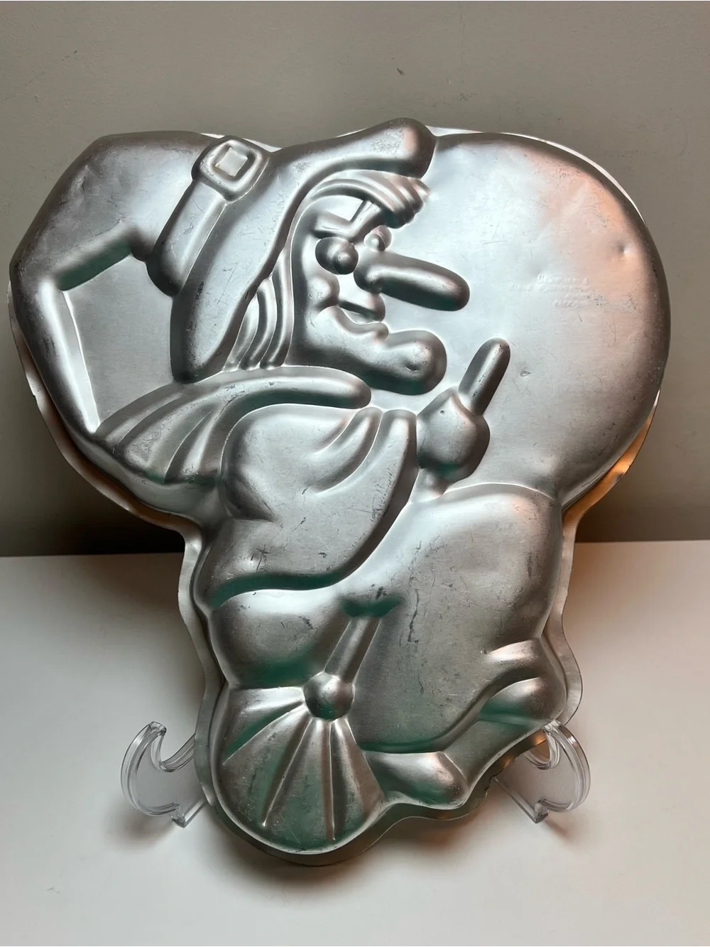 Wilton Silver Witch Cake Pan